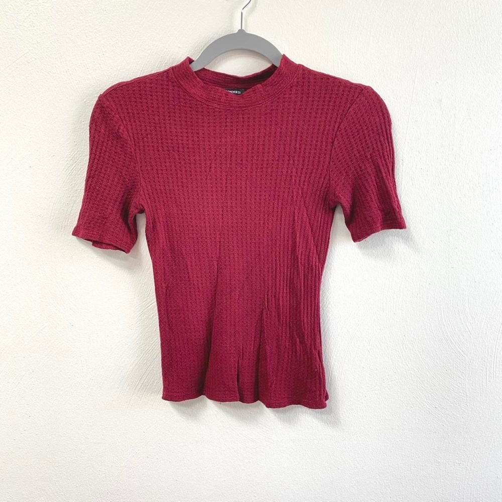 Forever 21 waffle knit mock neck short sleeve burgundy top